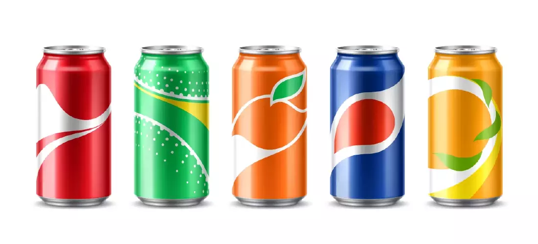 وکتور بطری های نوشیدنی واقع بینانه شماره دو